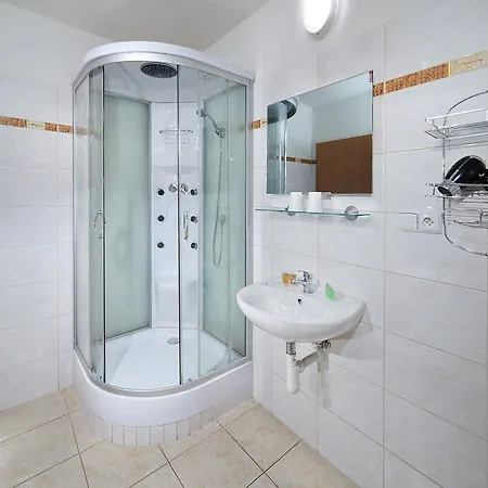 Ankora Hotell