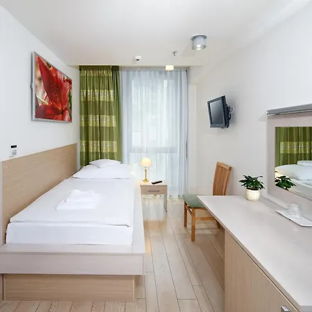 Hotell Ankora 3*