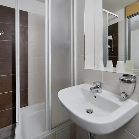 Ankora Hotell