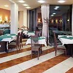 Ankora Hotell 3*