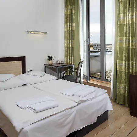 Hotel Ankora 3*