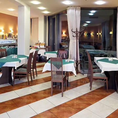 Ankora Hotell 3*