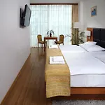 Hotell Ankora 3*
